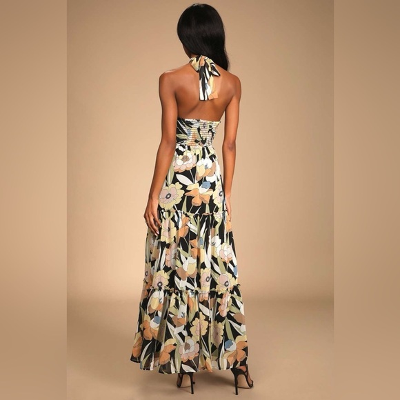 Lulu’s In Vacay Mode Black Floral Print Halter Tiered Maxi Dress Size XS - Picture 2 of 7